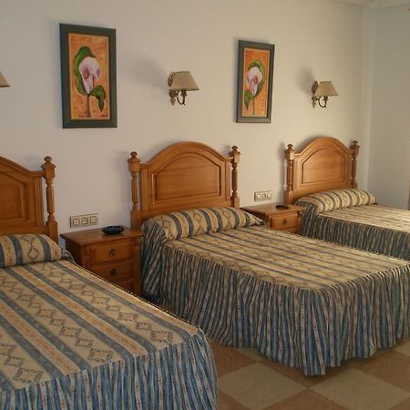 Hostal Los Rosales Алькарас Номер фото