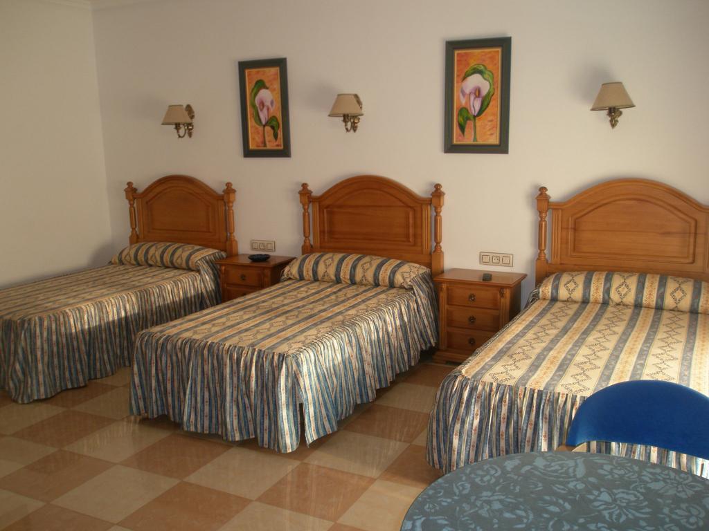 Hostal Los Rosales Алькарас Номер фото