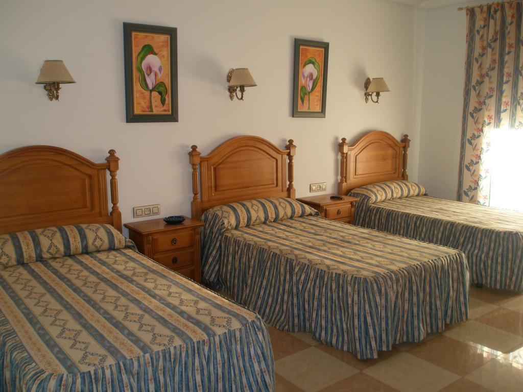 Hostal Los Rosales Алькарас Номер фото